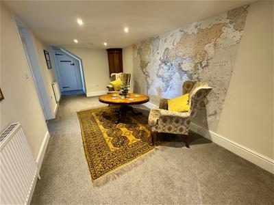 Landing/Sitting Area